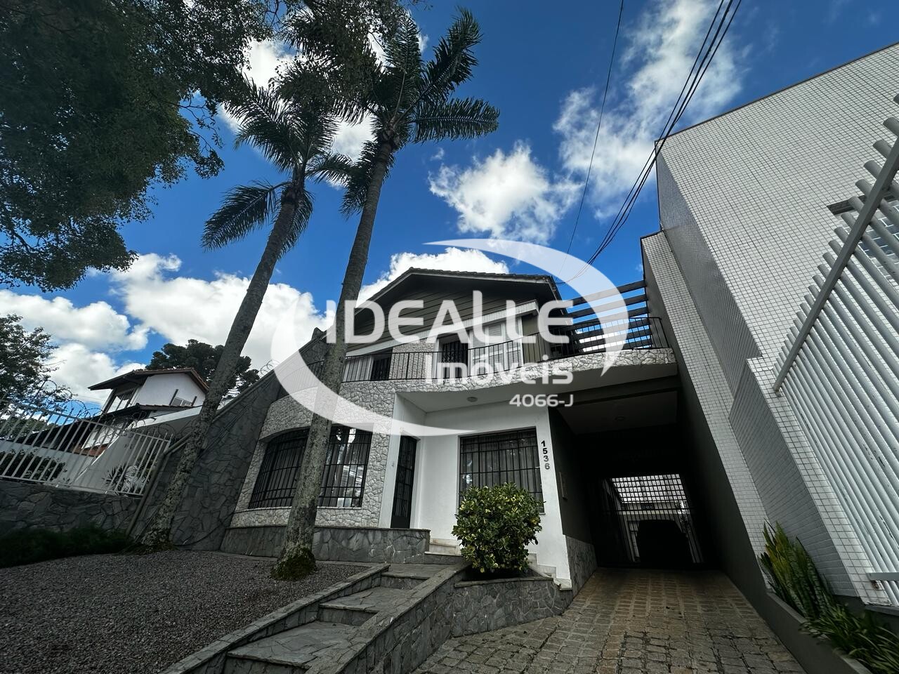Casa Residencial/Comercial Hugo Lange