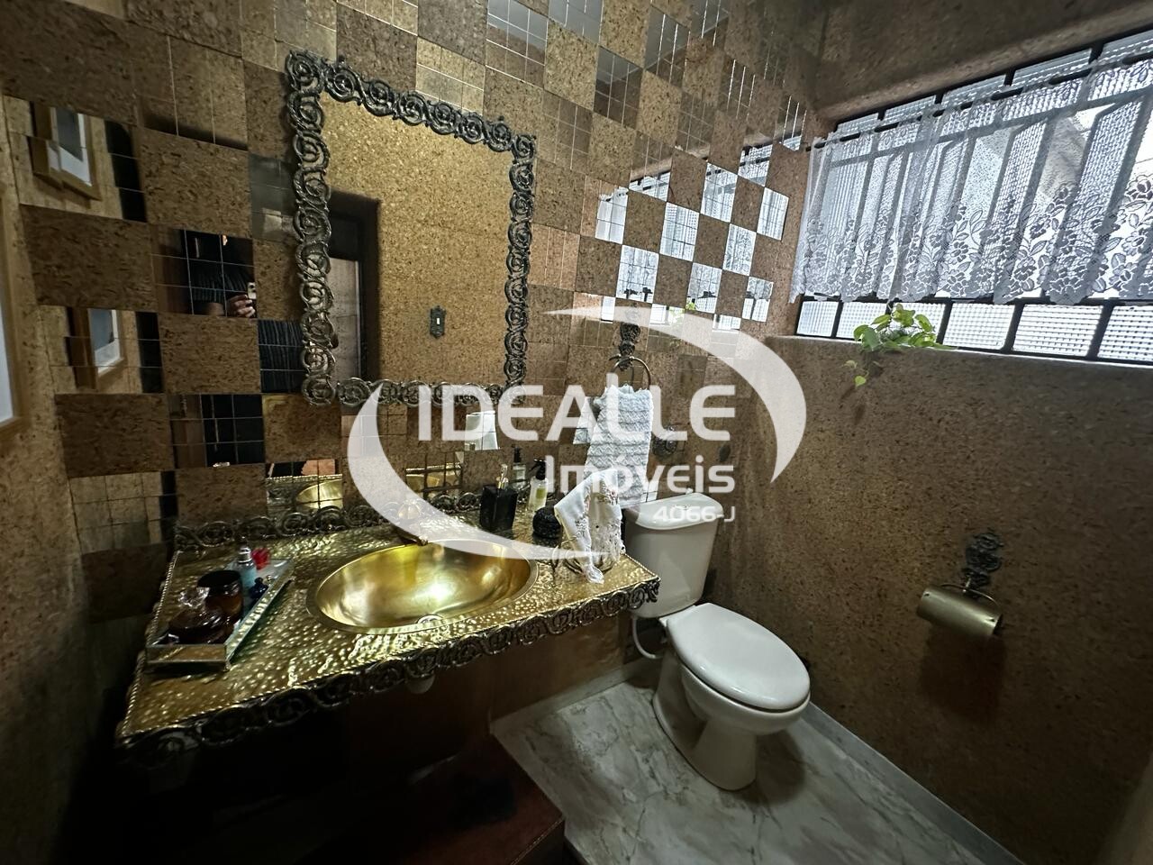 Casa Residencial/Comercial Hugo Lange
