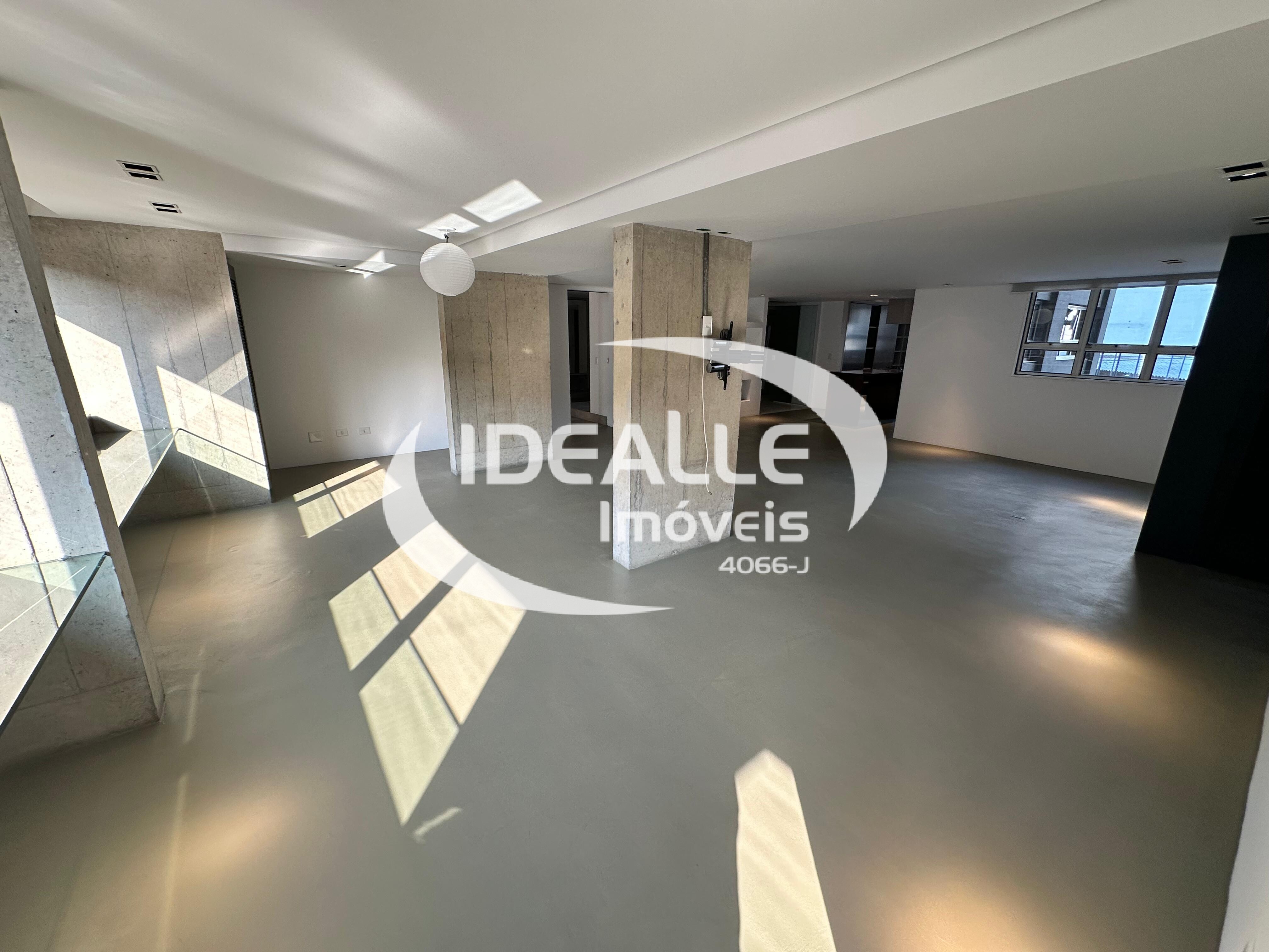 ED. PALAIS ROYAL