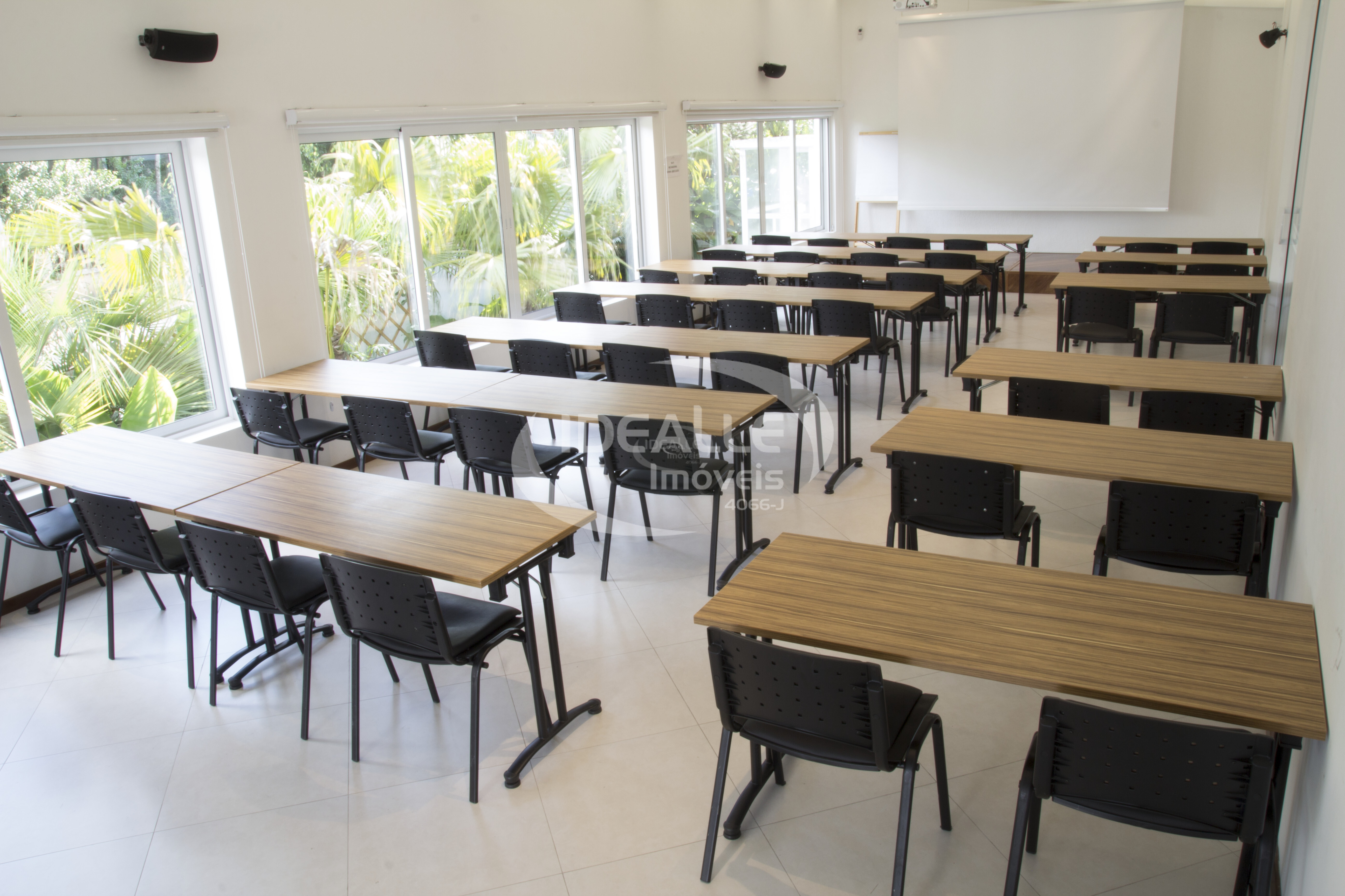 CASA COMERCIAL BOM RETIRO