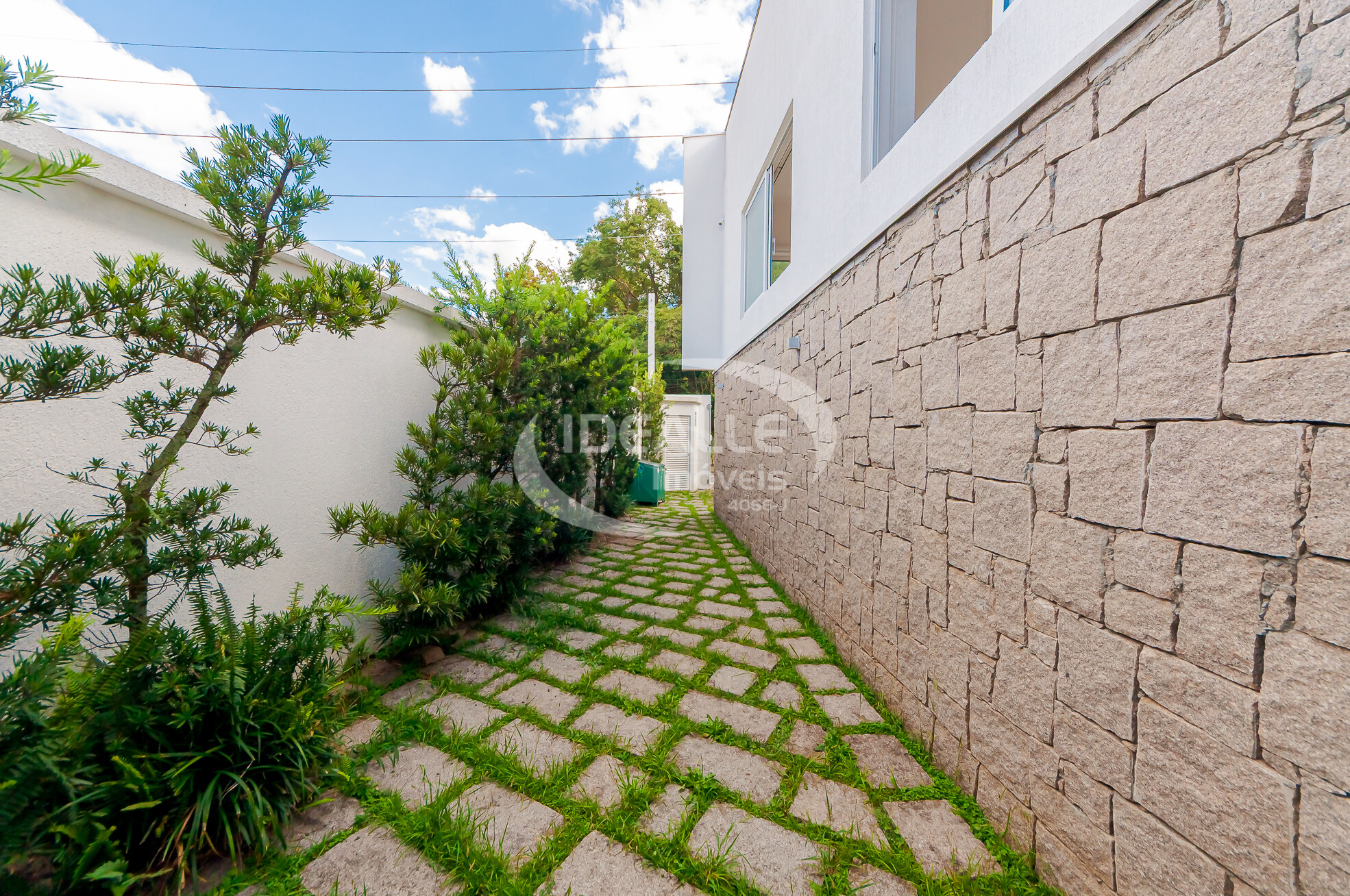 CASA COMERCIAL BOM RETIRO