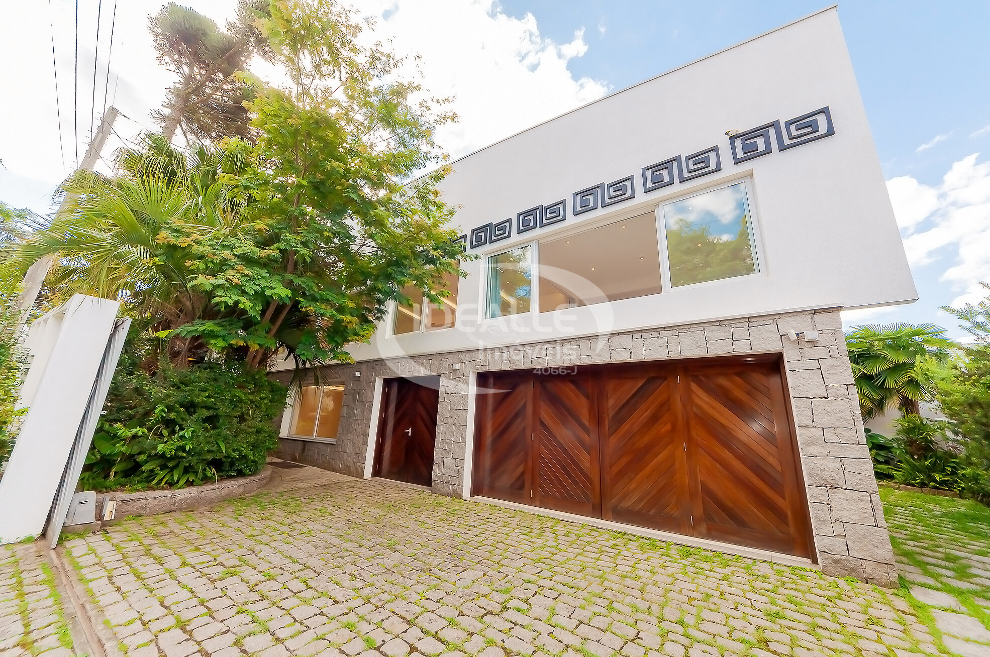 CASA COMERCIAL BOM RETIRO