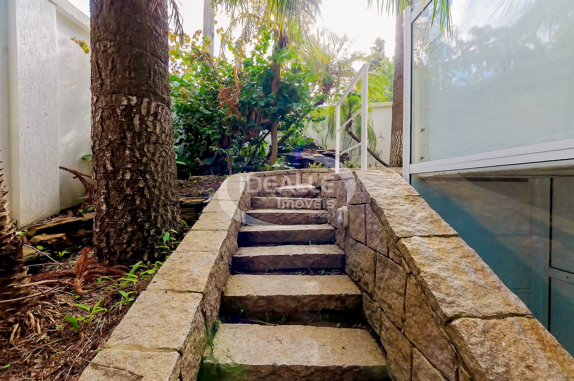 CASA COMERCIAL BOM RETIRO