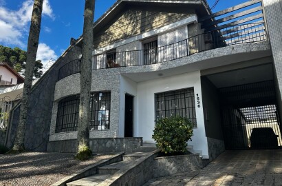 Casa Comercial no Hugo Lange