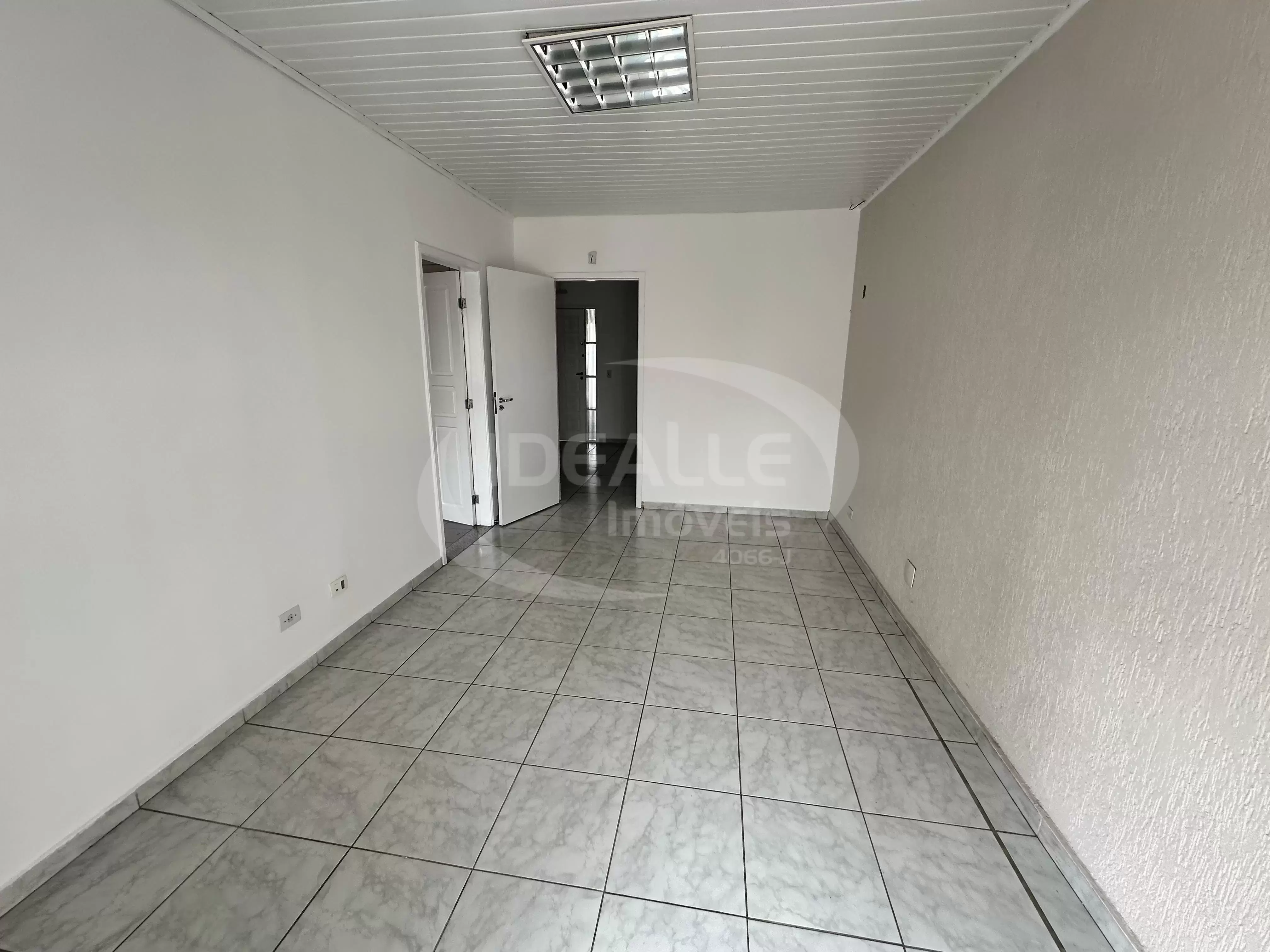 Casa Comercial Seminário