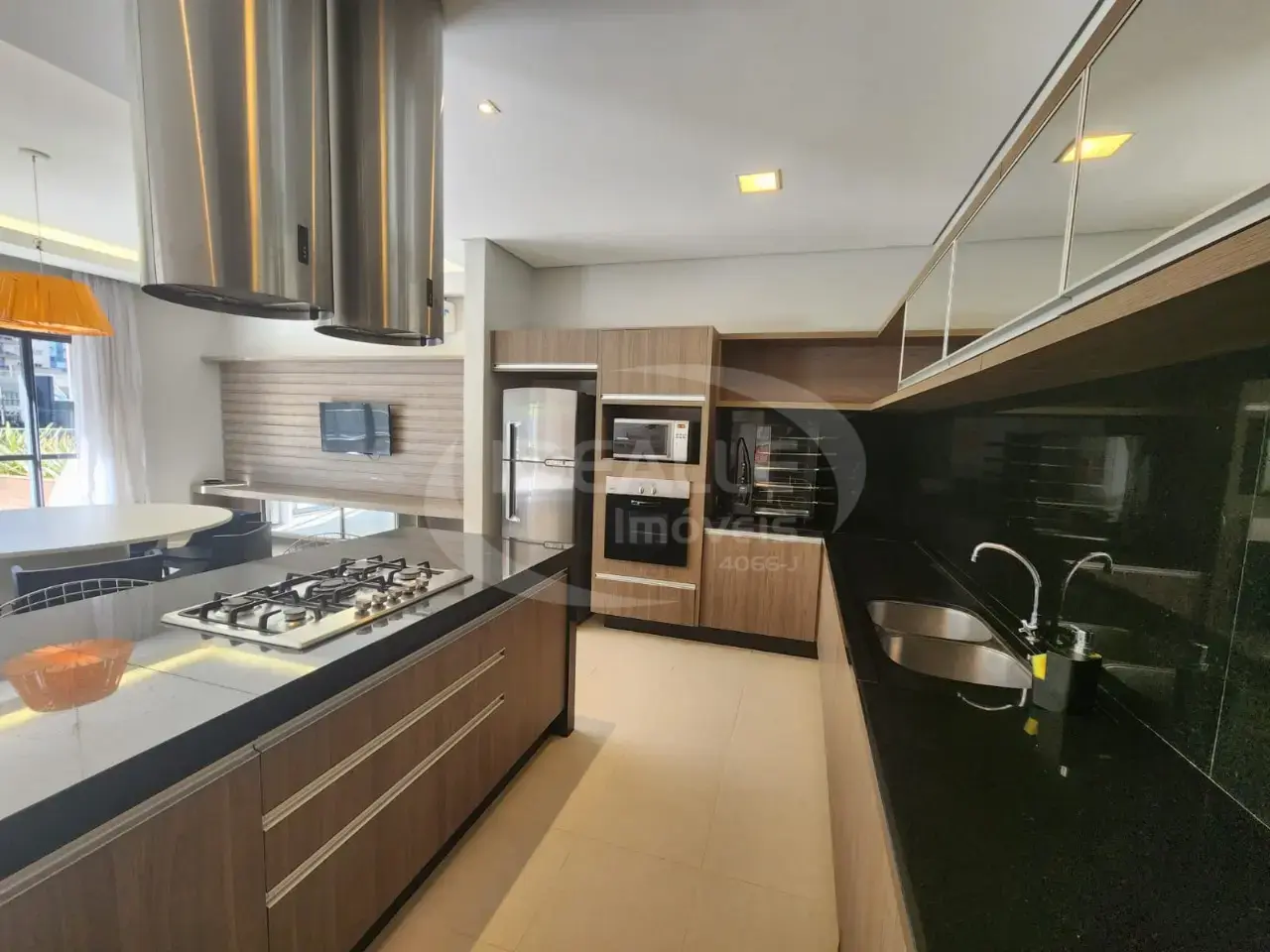 Ed. Champagnat 2540 Residence