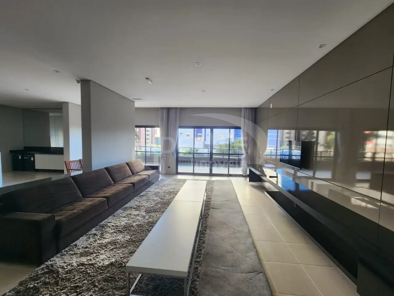 Ed. Champagnat 2540 Residence