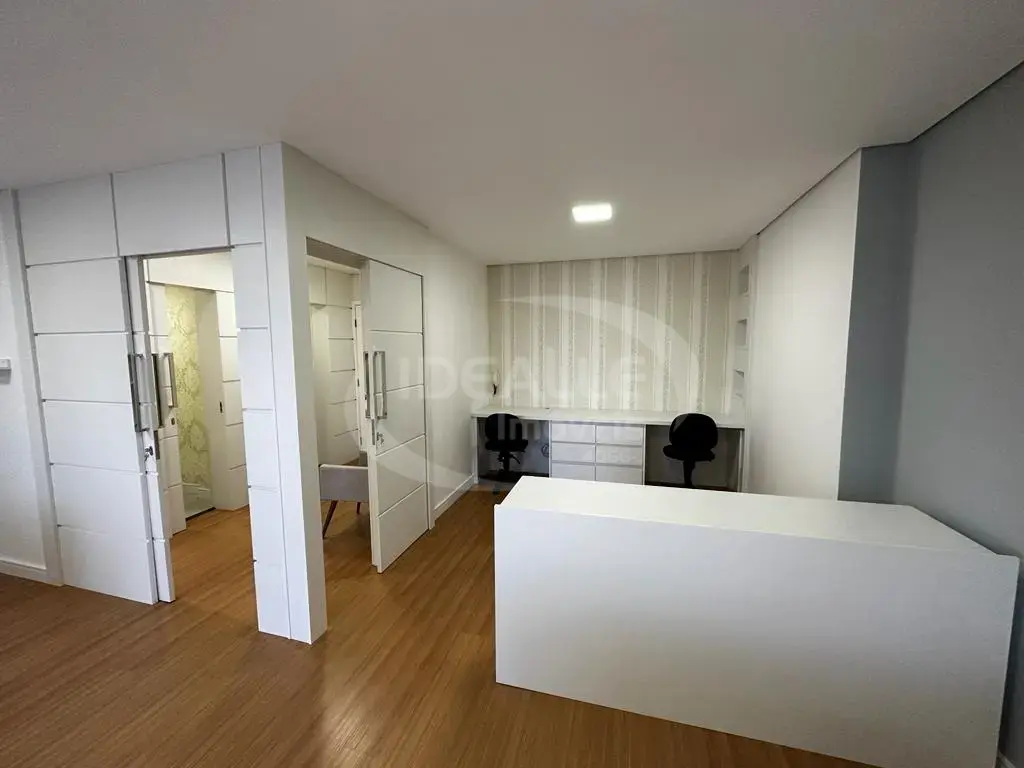 Ed. Montreal Executive Center