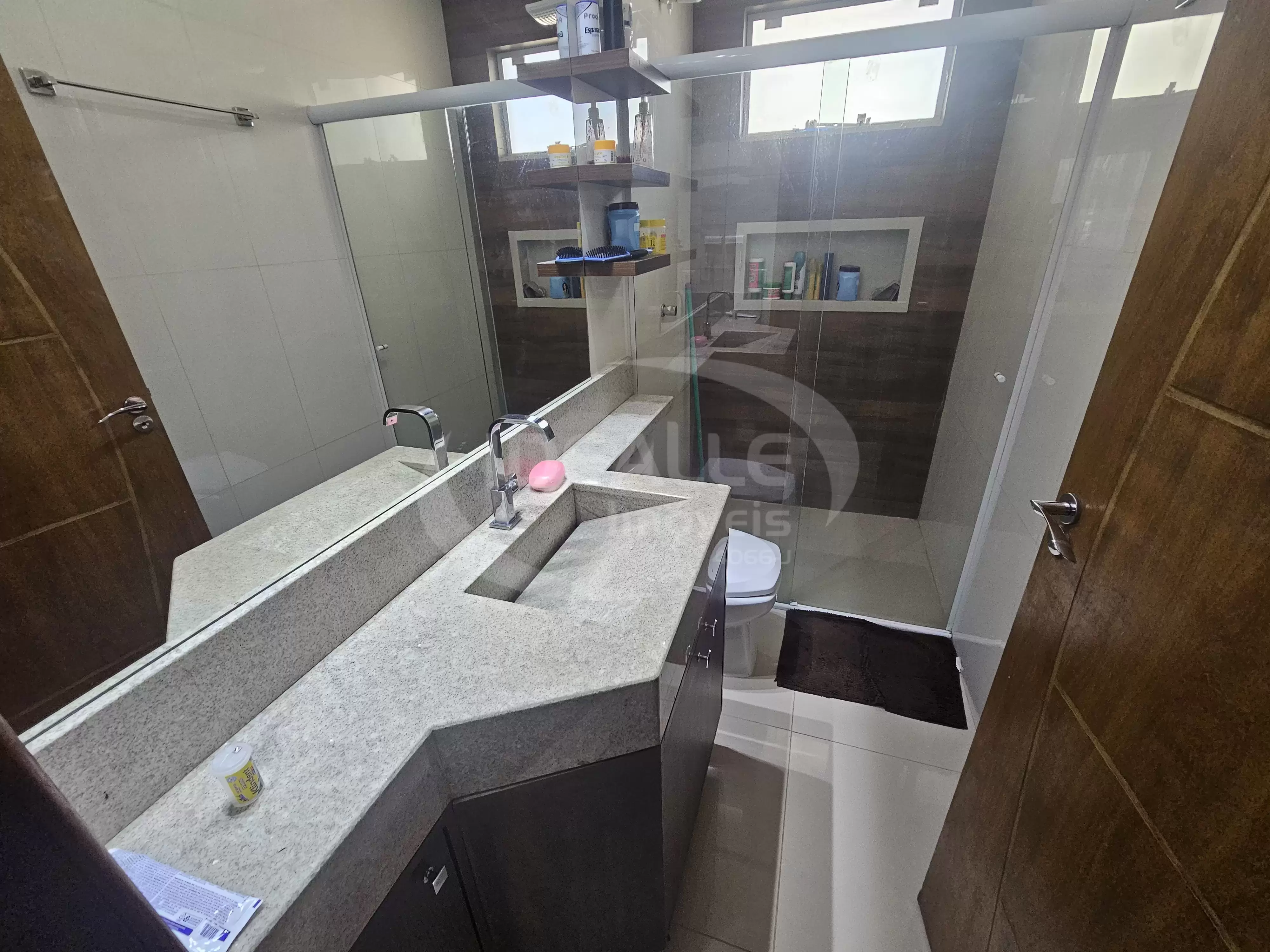 Sobrado em São José dos Pinhais