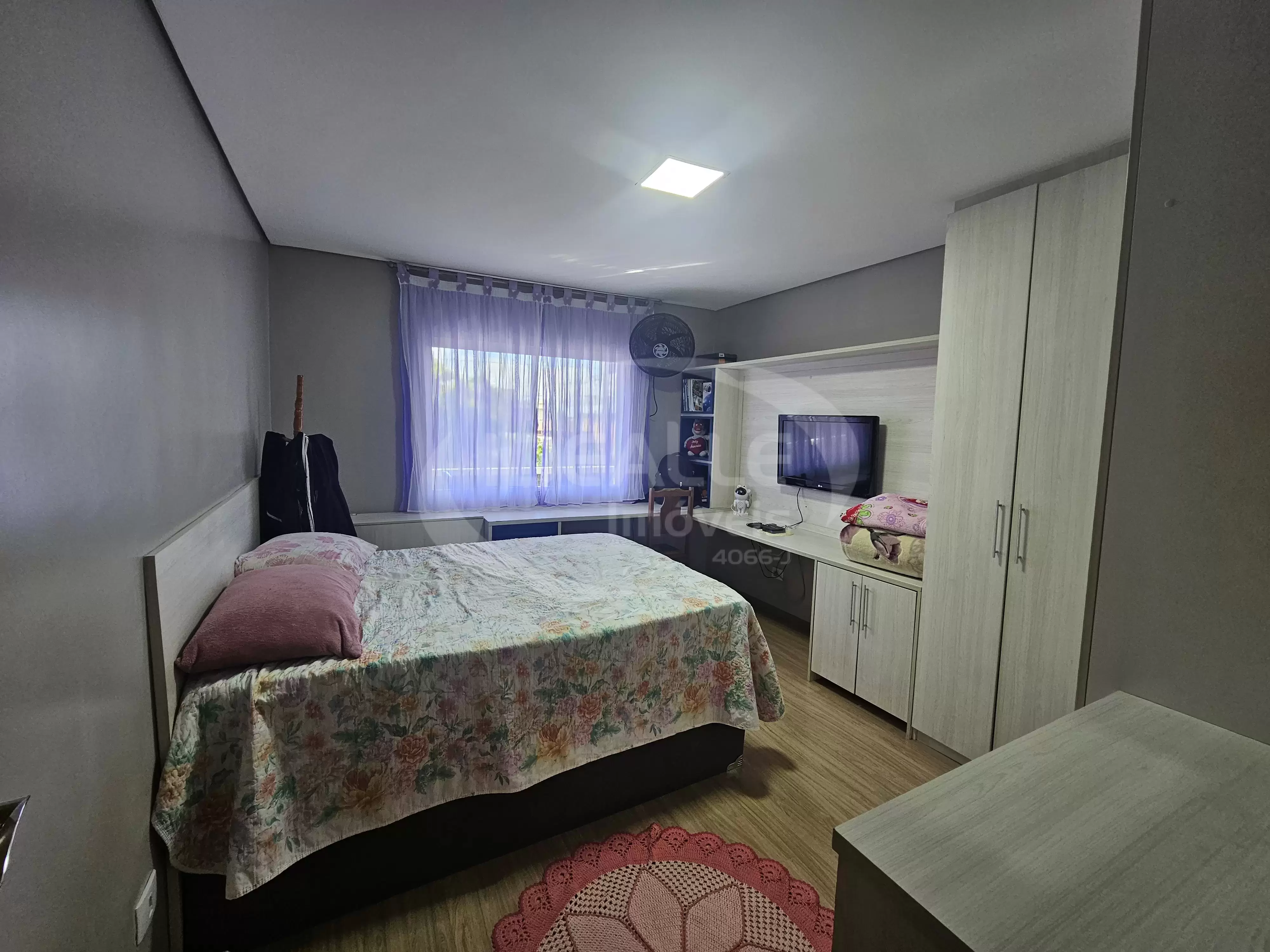 Sobrado em São José dos Pinhais