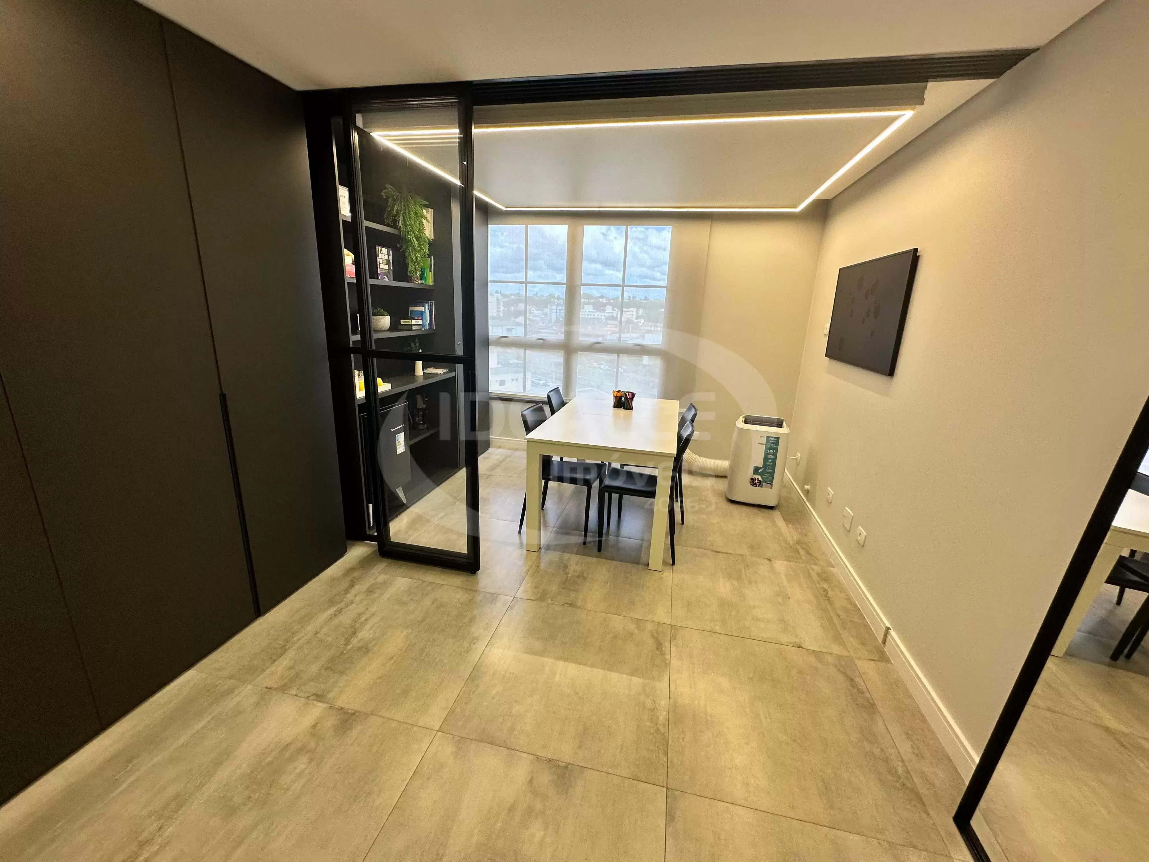 Ed. Time Work Station Office