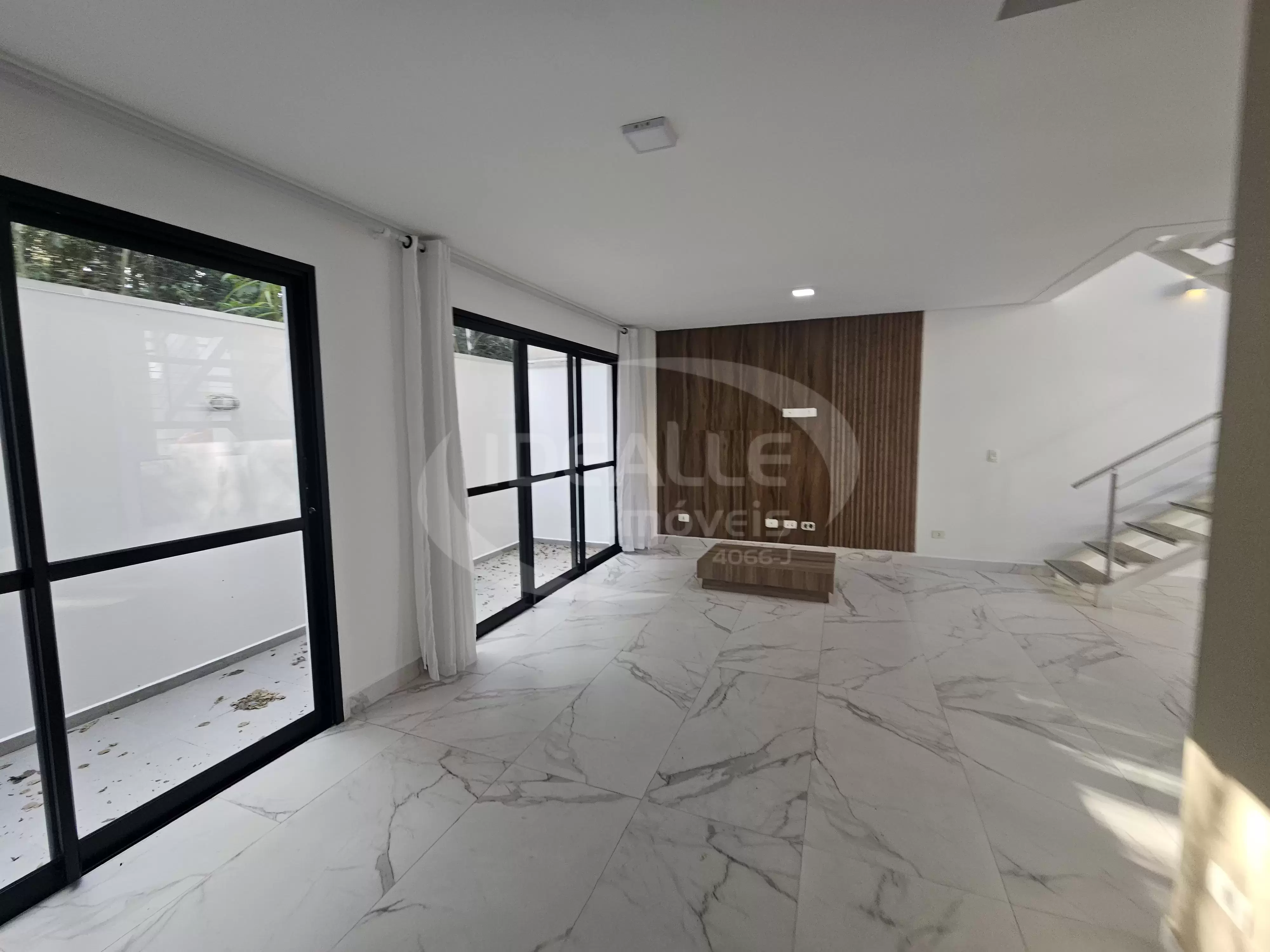 Cond. Stm Mond Galerie