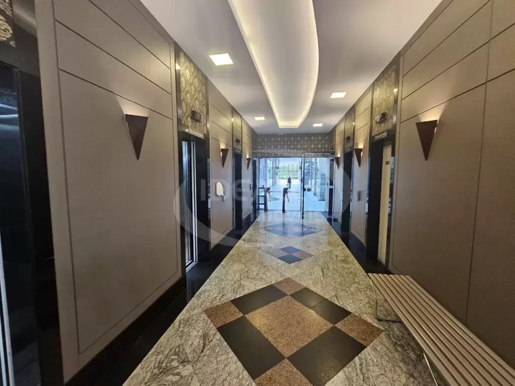 Ed. New York Building