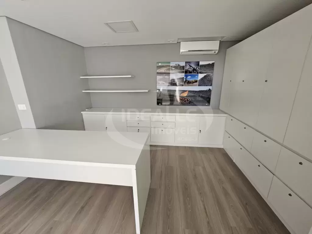 Ed. The One Business Tower