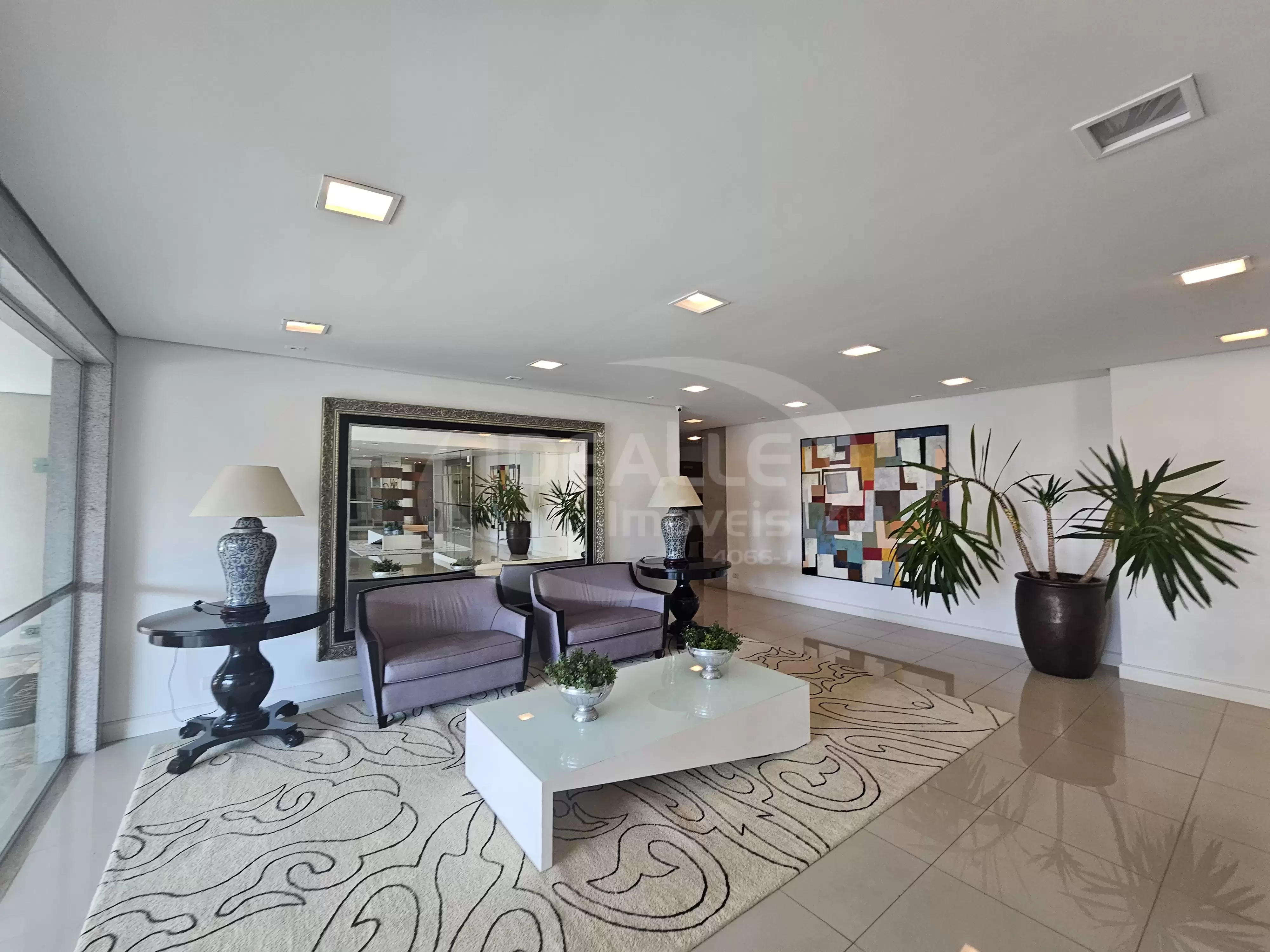 Ed. Elegance Condominium