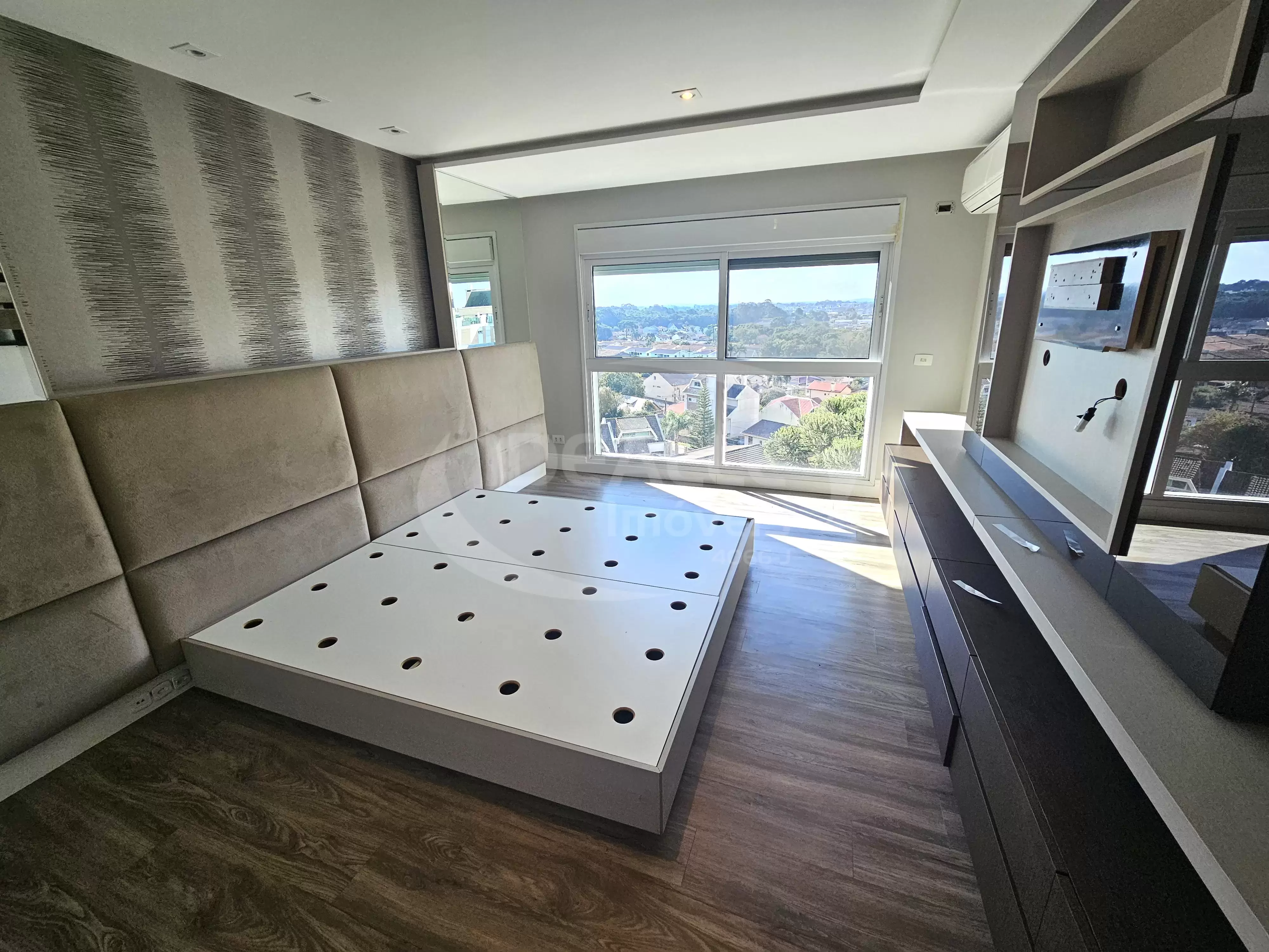 Ed. Elegance Condominium