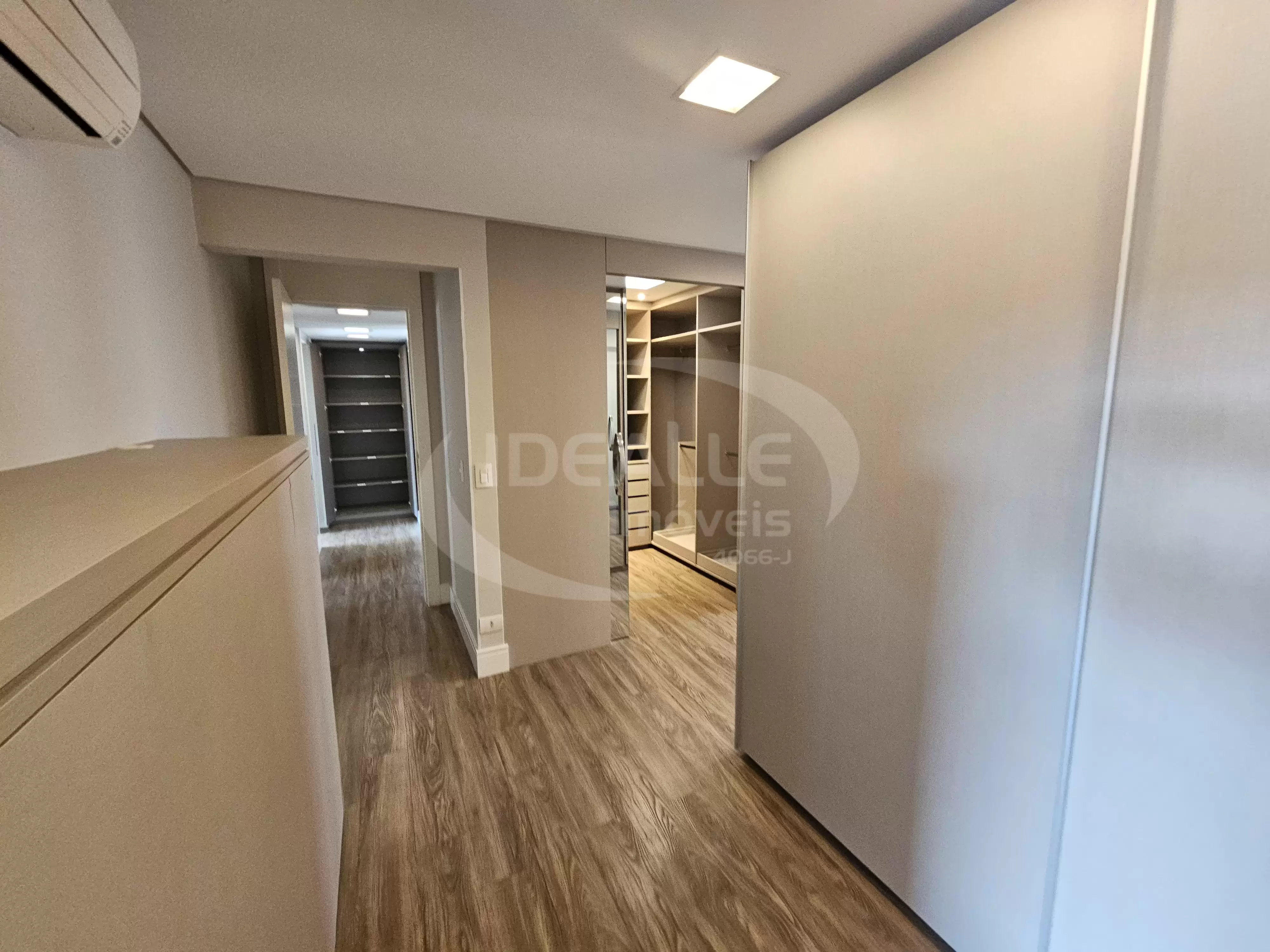 Ed. Elegance Condominium