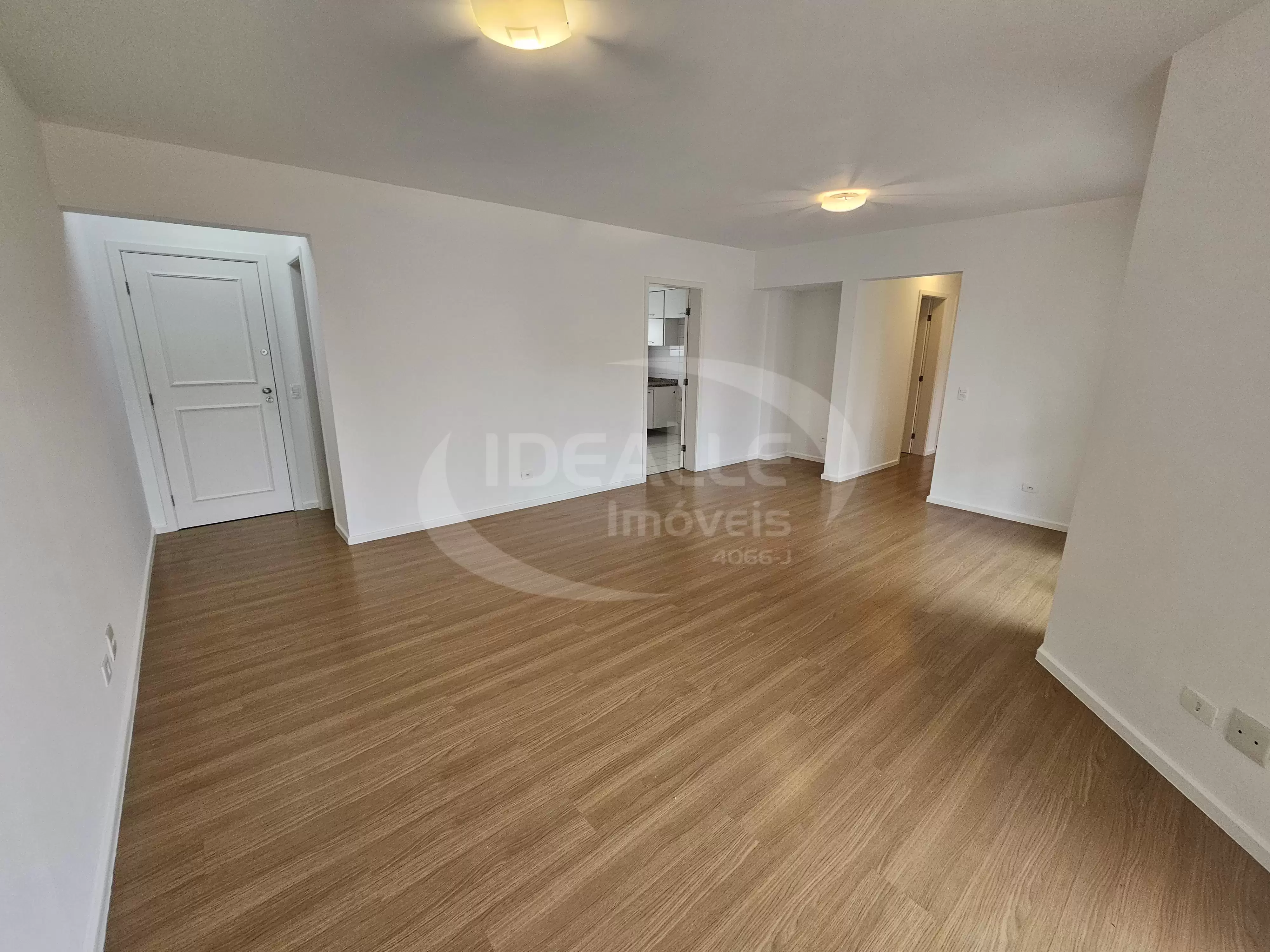 Ed. Breezer Ecoville