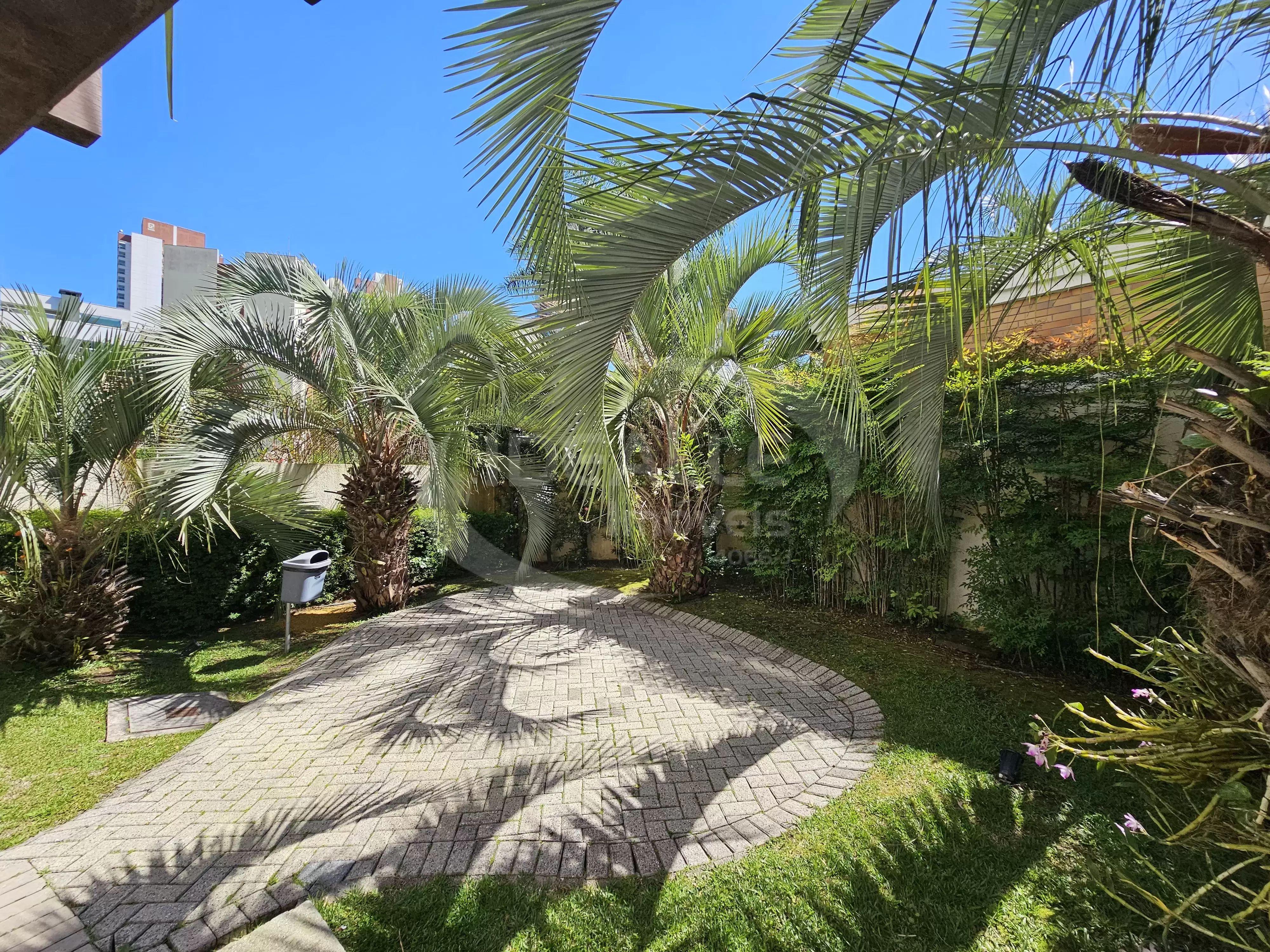 Ed. Breezer Ecoville