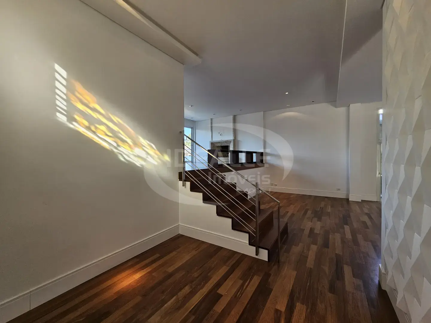 Cond. Beverly Hills
