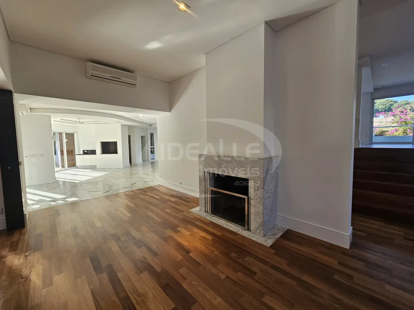 Cond. Beverly Hills