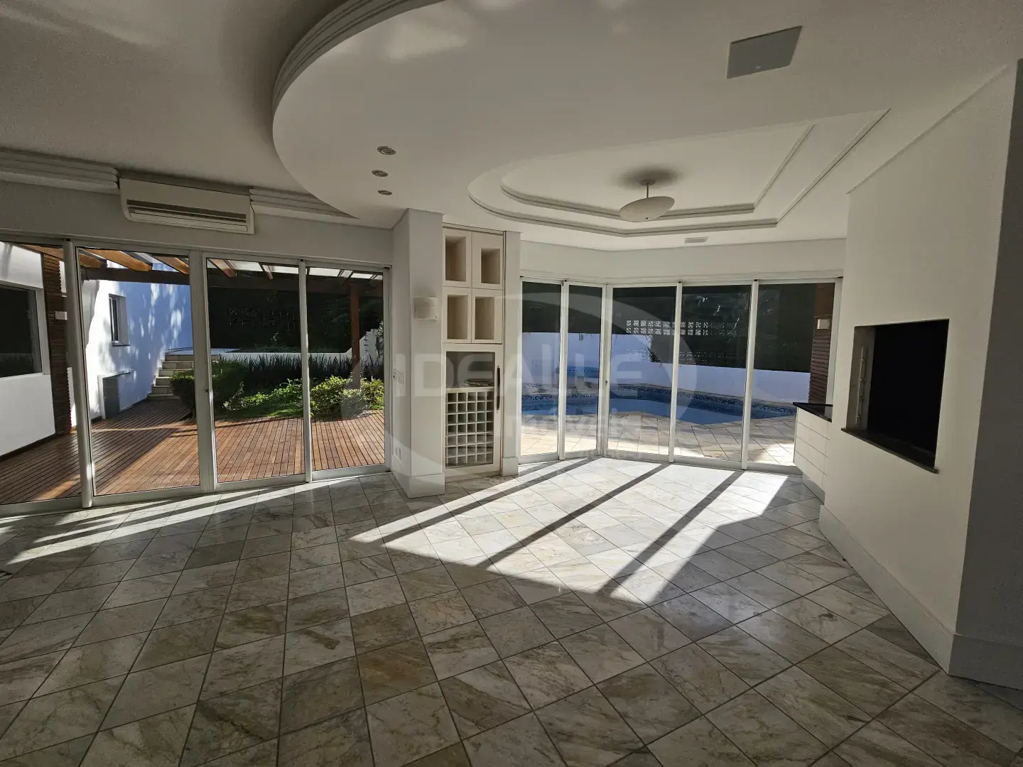 Cond. Beverly Hills