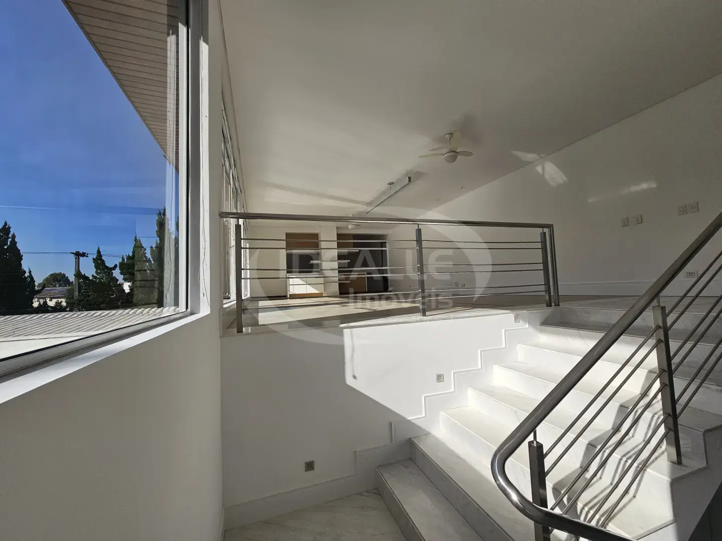 Cond. Beverly Hills