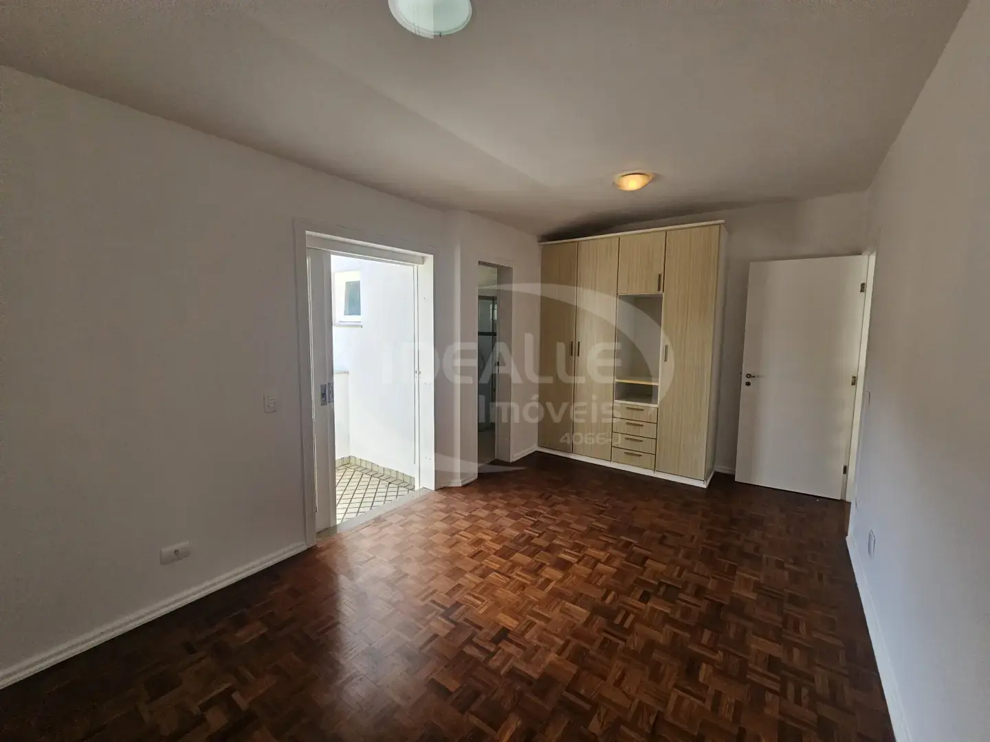 Cond. West Side I