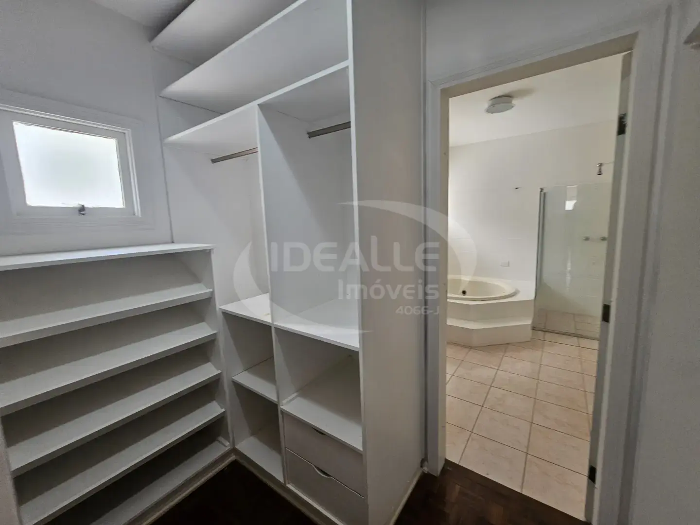 Cond. West Side I