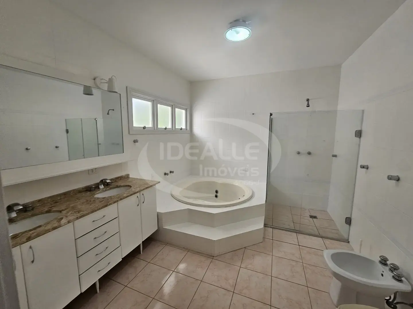 Cond. West Side I