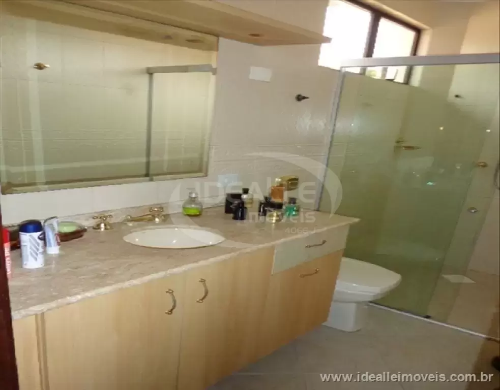 Cond. Ville Sanctuare