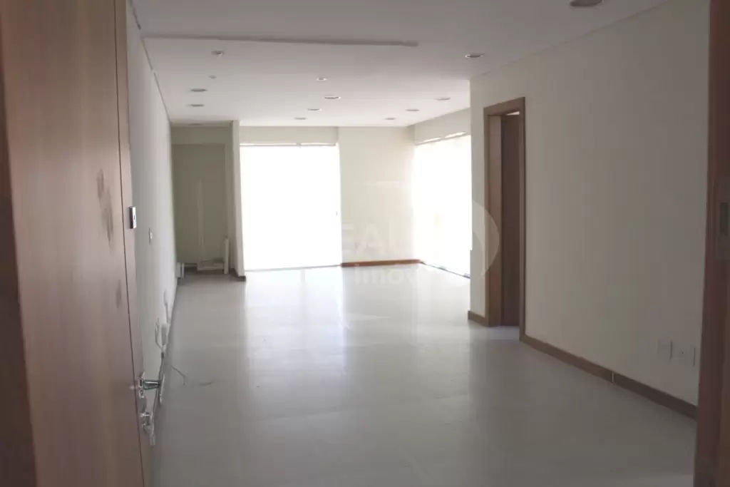 Ed. Sun Tower Bussines