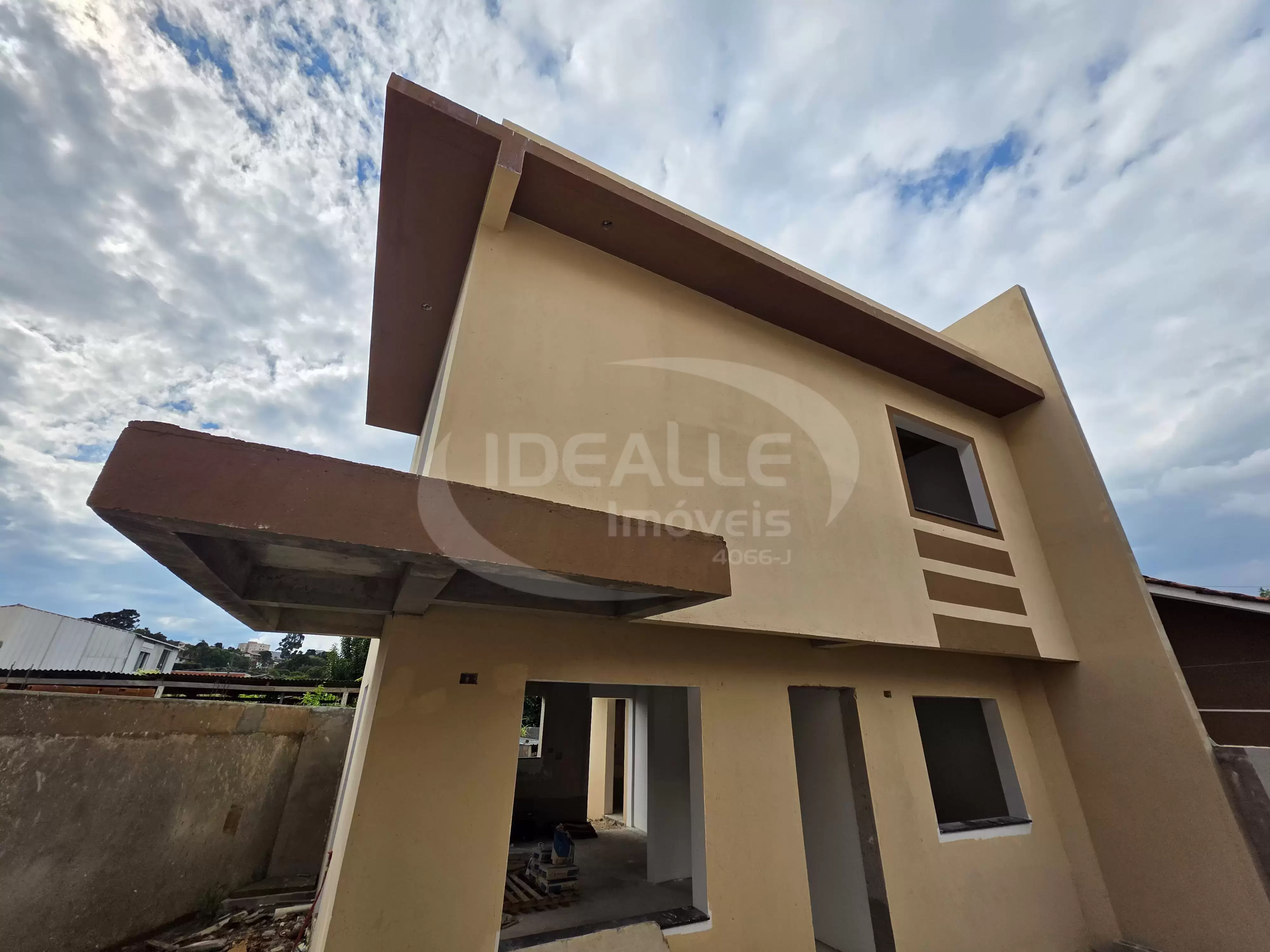 Sobrado no Santa Candida