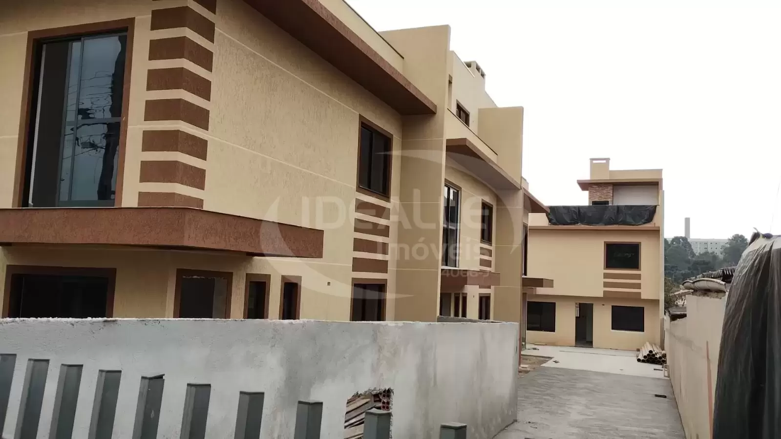 Sobrado no Santa Candida